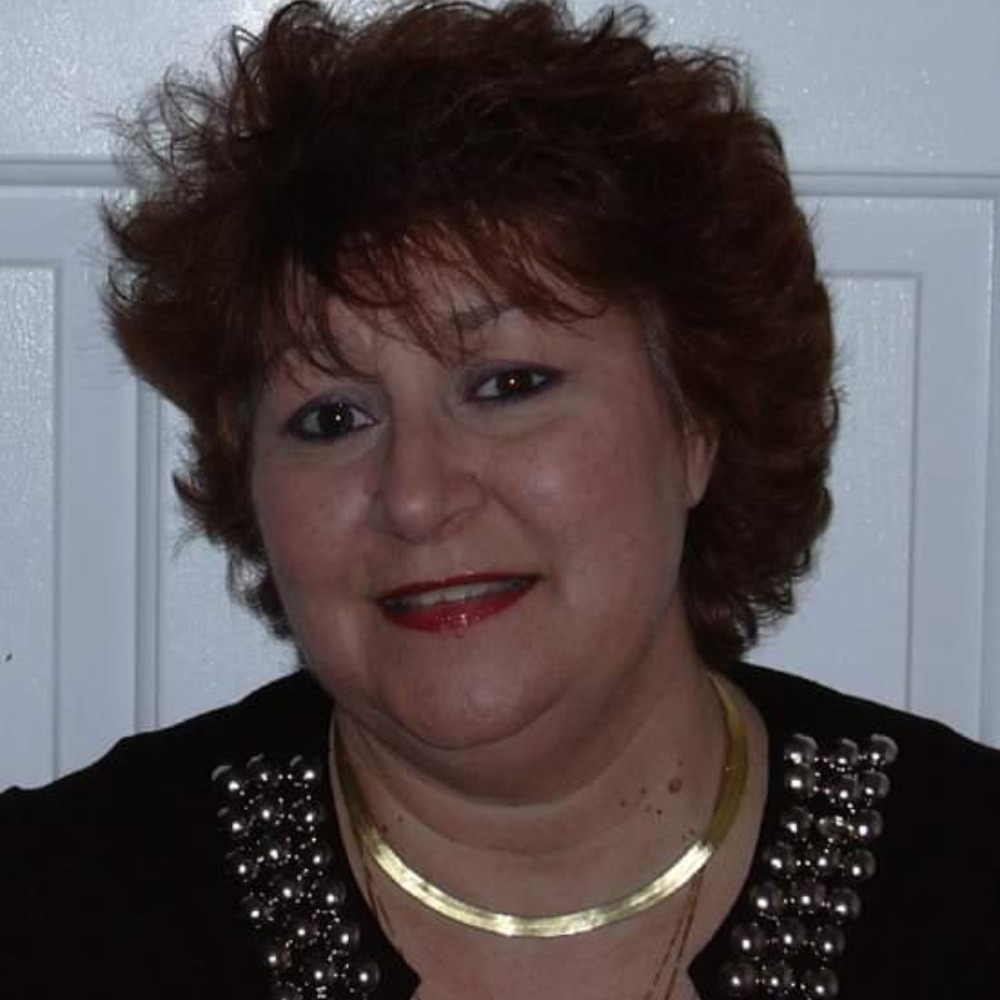 Meet your Posher, Debbie